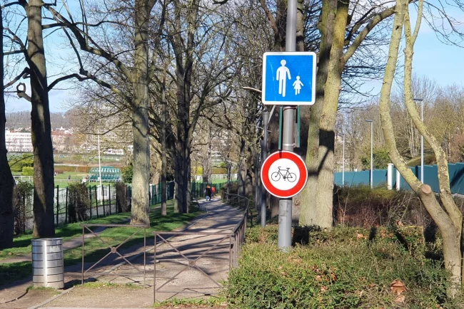 Hippodrome-interdit-velo-1 Hippodrome-interdit-velo saint-cloud