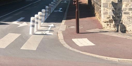 Rue-crillon-saint-Cloud